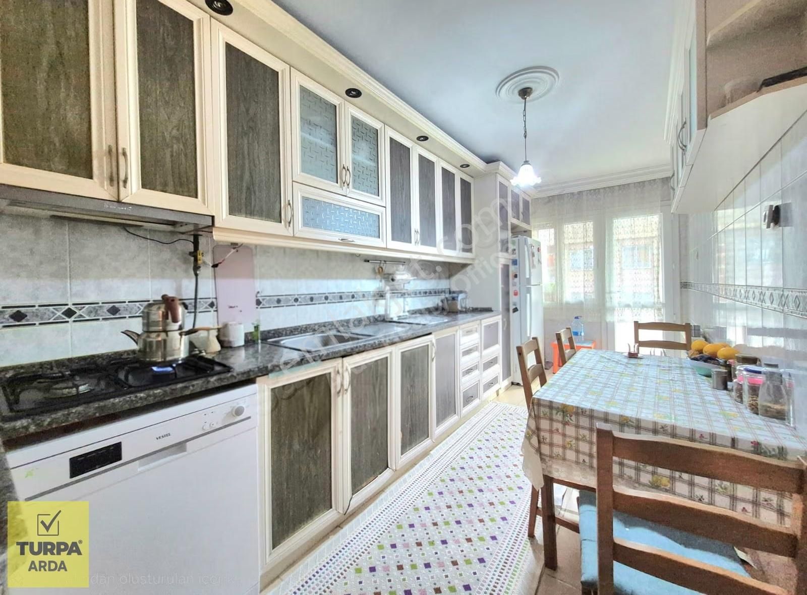 K.yaka Bahçelievler Mah. Çift Cephe D.gazlı 3+1 150 M2 - Görsel 10