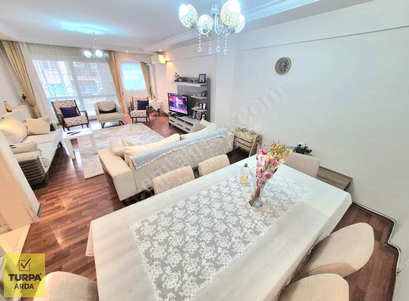 K.yaka Bahçelievler Mah. Çift Cephe D.gazlı 3+1 150 M2 - Görsel 6