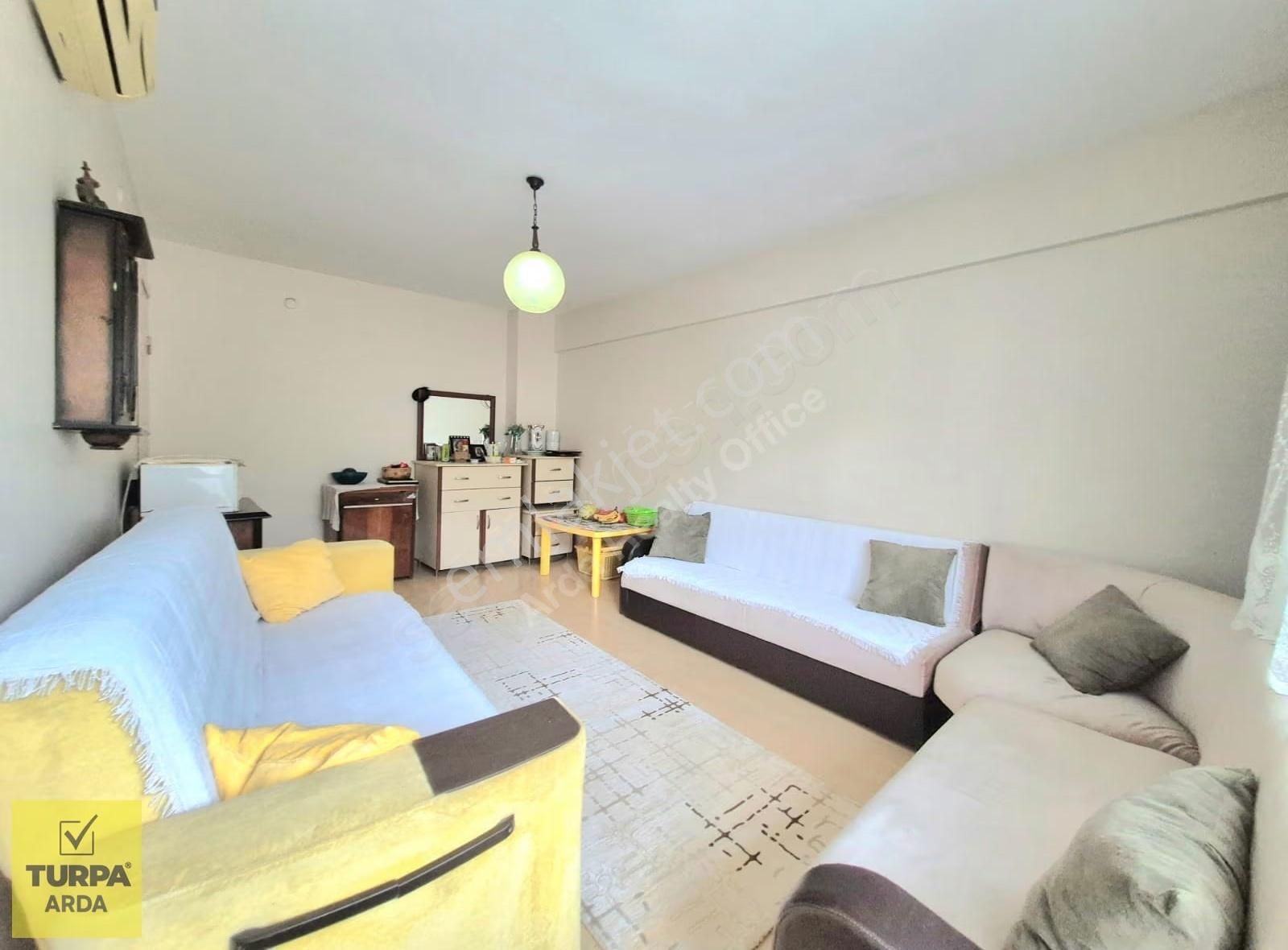 K.yaka Bahçelievler Mah. Çift Cephe D.gazlı 3+1 150 M2 - Görsel 13