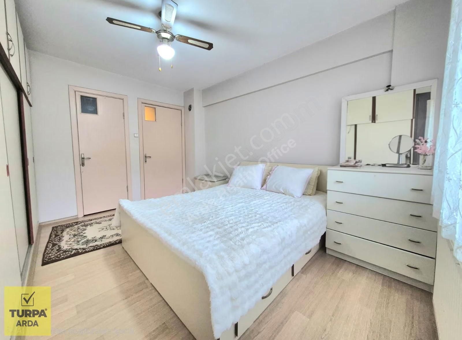 K.yaka Bahçelievler Mah. Çift Cephe D.gazlı 3+1 150 M2 - Görsel 32