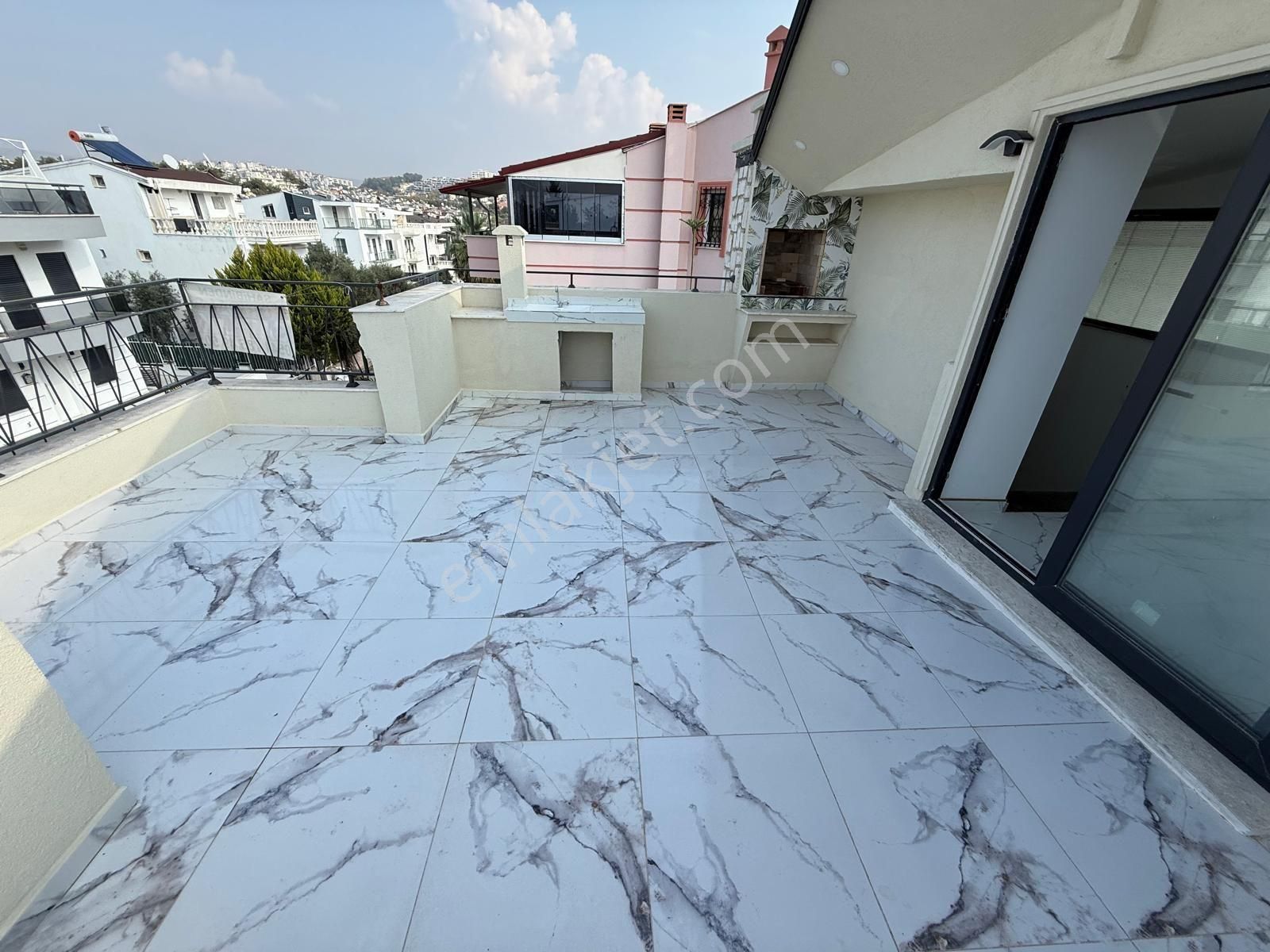 Kuşadası K Denizinde 4+1 Müstakil Sat - Görsel 11