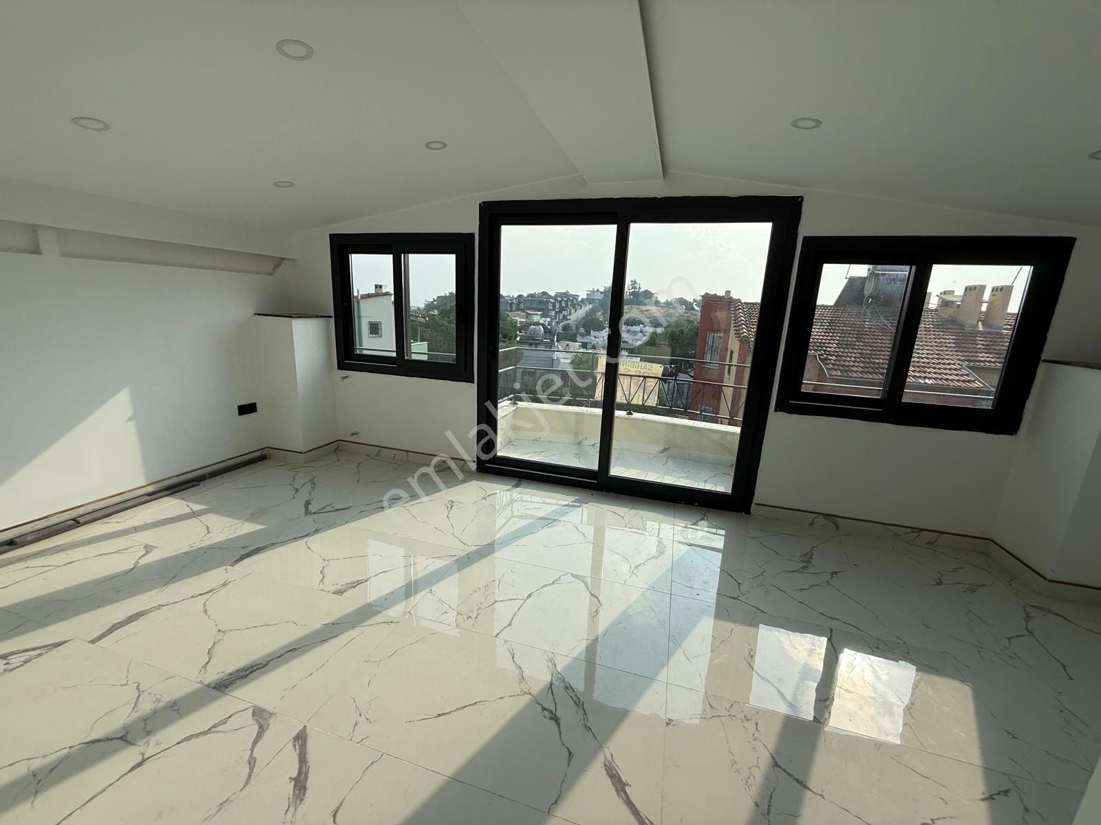 Kuşadası K Denizinde 4+1 Müstakil Sat - Görsel 29