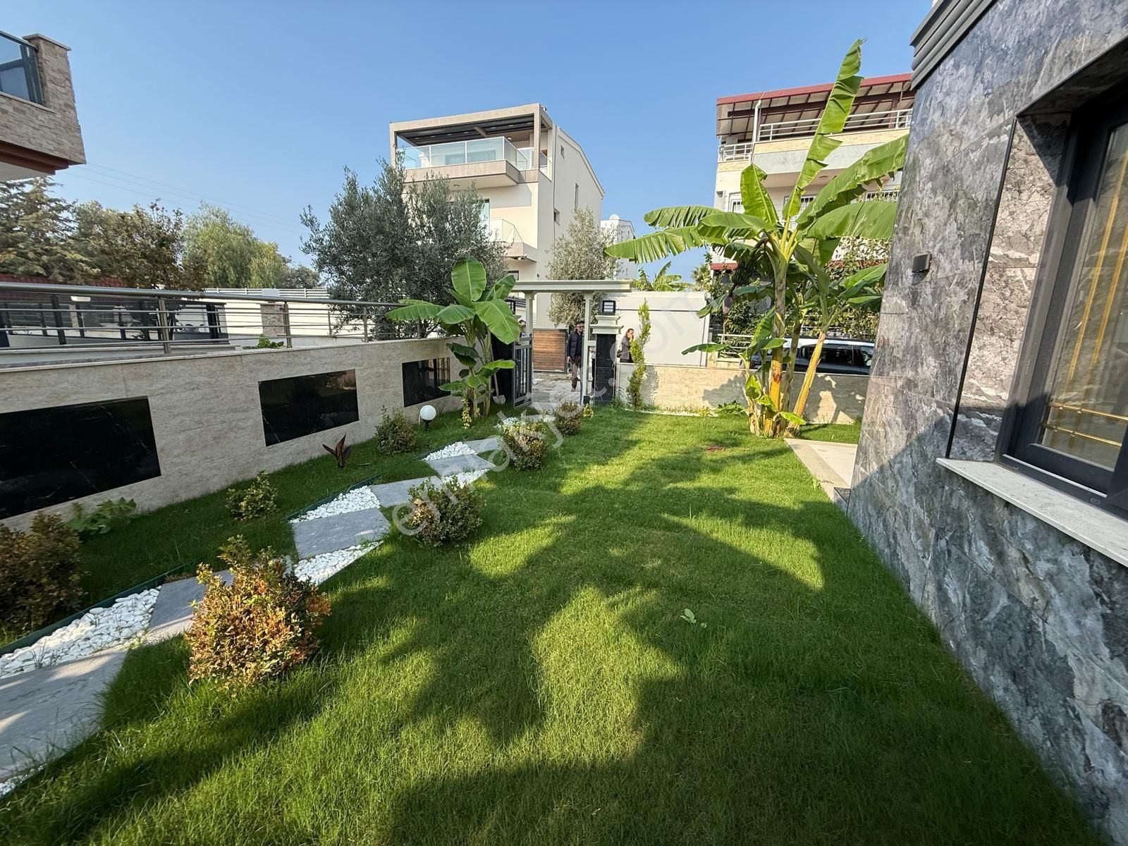 Kuşadası K Denizinde 4+1 Müstakil Sat - Görsel 27