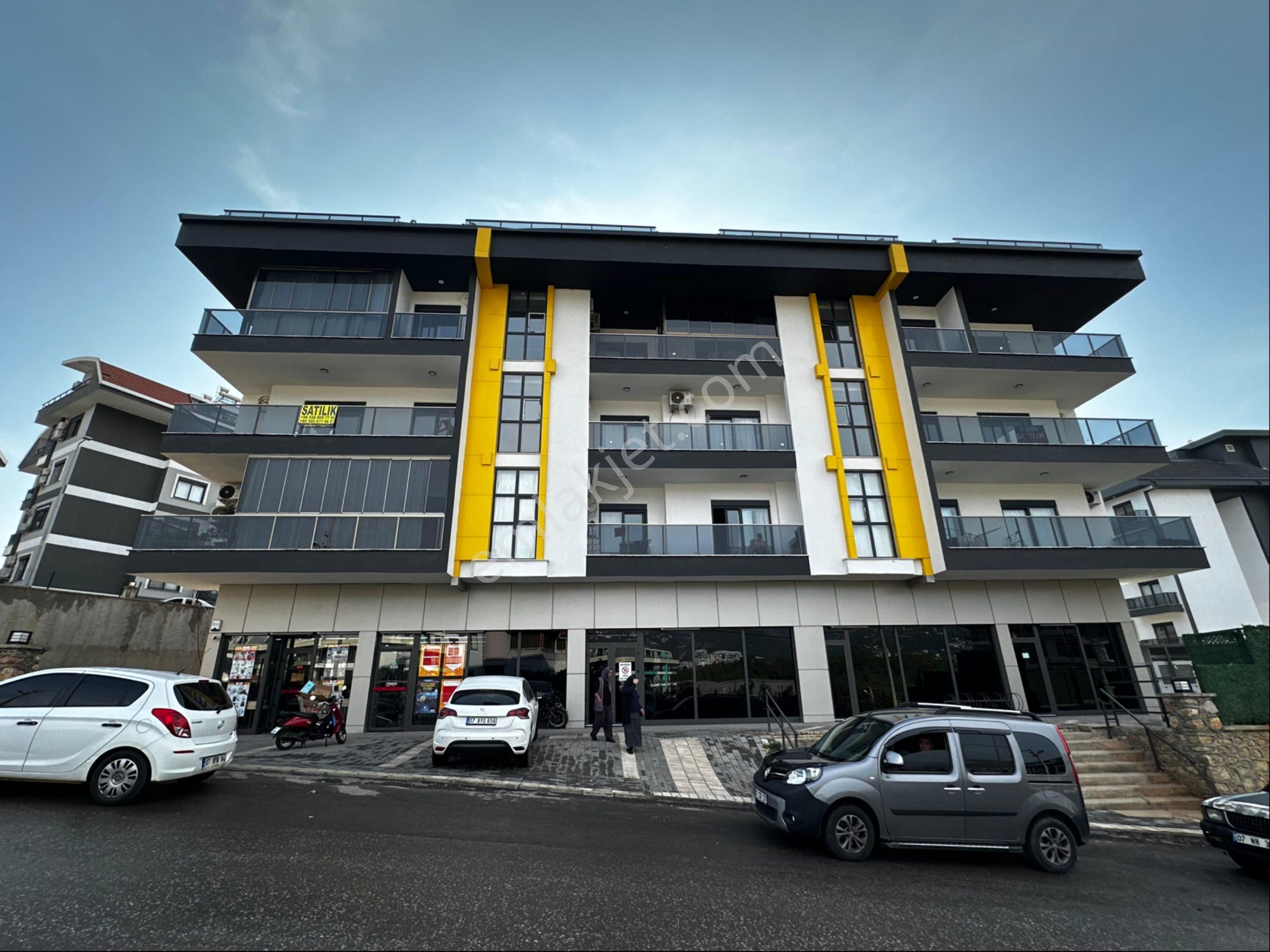 Karakocalı’da 2+1 Ayrı Mutfak 100m² Daire – Havuzlu Sitede