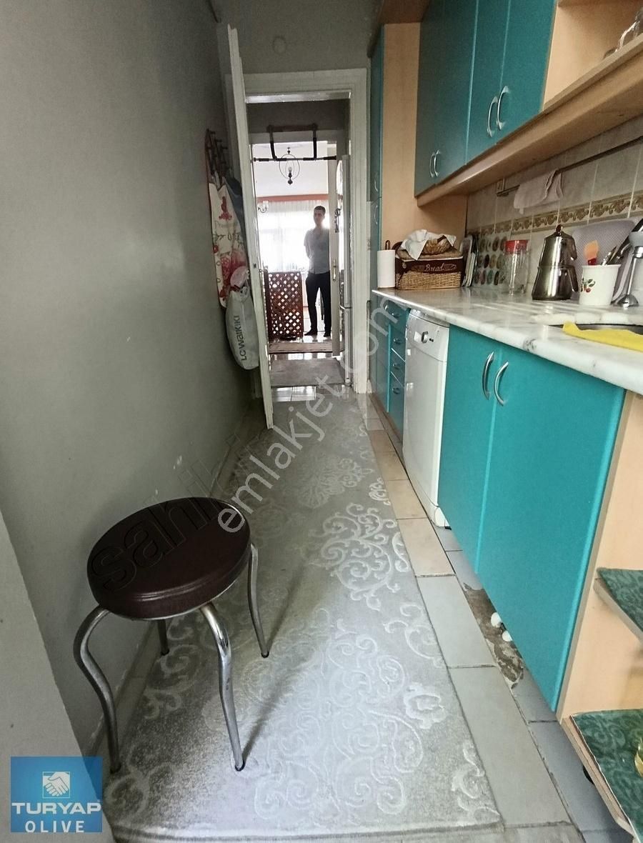 Fatih İskenderpaşa'da Satılık 3+1 Daire 1322 M2 Arsa Alanı Site - Görsel 5