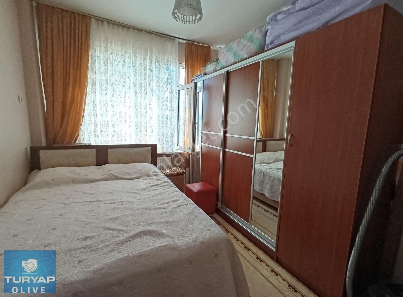 Fatih İskenderpaşa'da Satılık 3+1 Daire 1322 M2 Arsa Alanı Site - Görsel 17