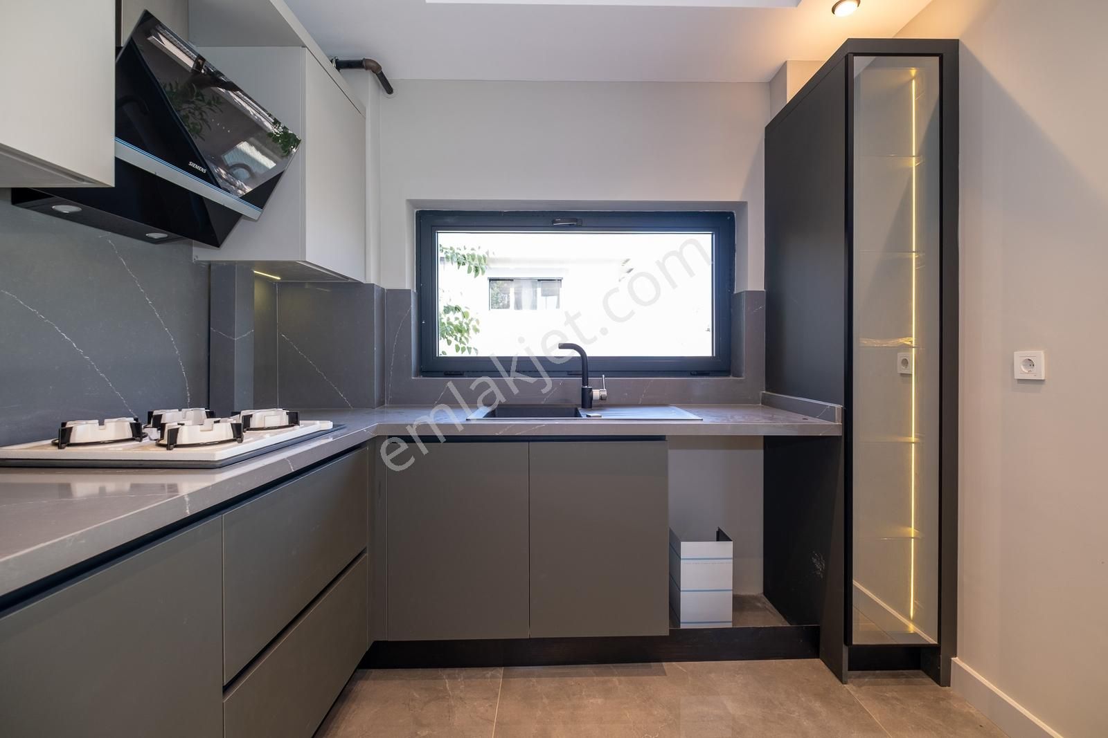 Denize Sıfır, Plajlı Sitede 3+1 Villalar - Görsel 15