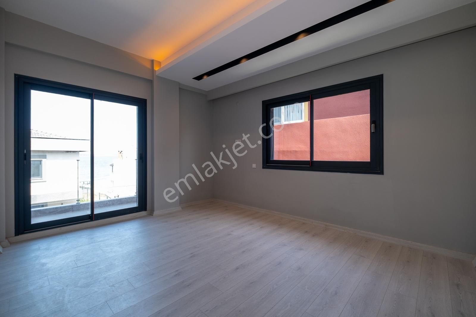 Denize Sıfır, Plajlı Sitede 3+1 Villalar - Görsel 19