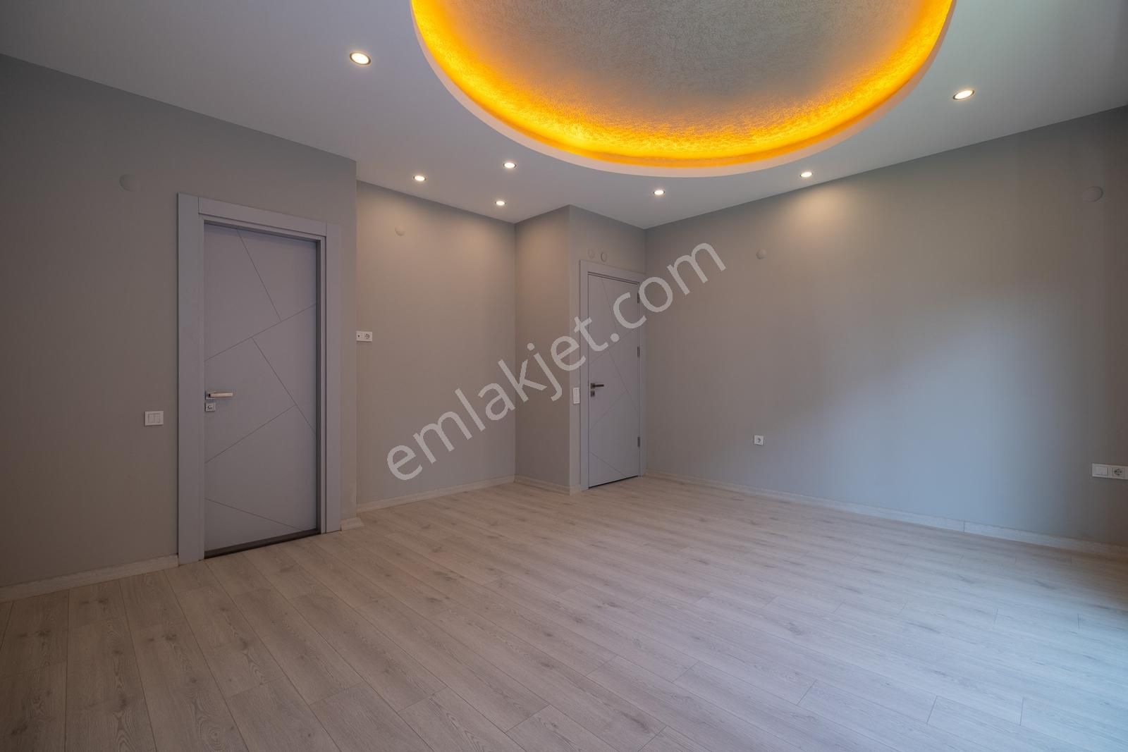 Denize Sıfır, Plajlı Sitede 3+1 Villalar - Görsel 27