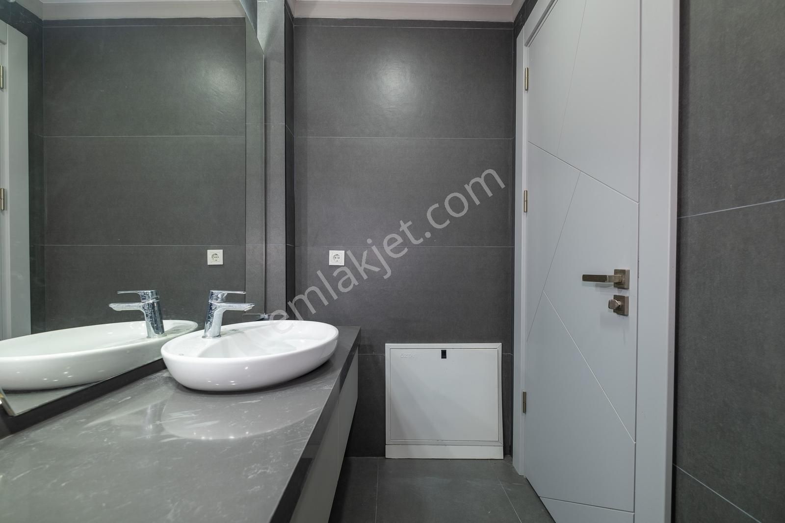 Denize Sıfır, Plajlı Sitede 3+1 Villalar - Görsel 20