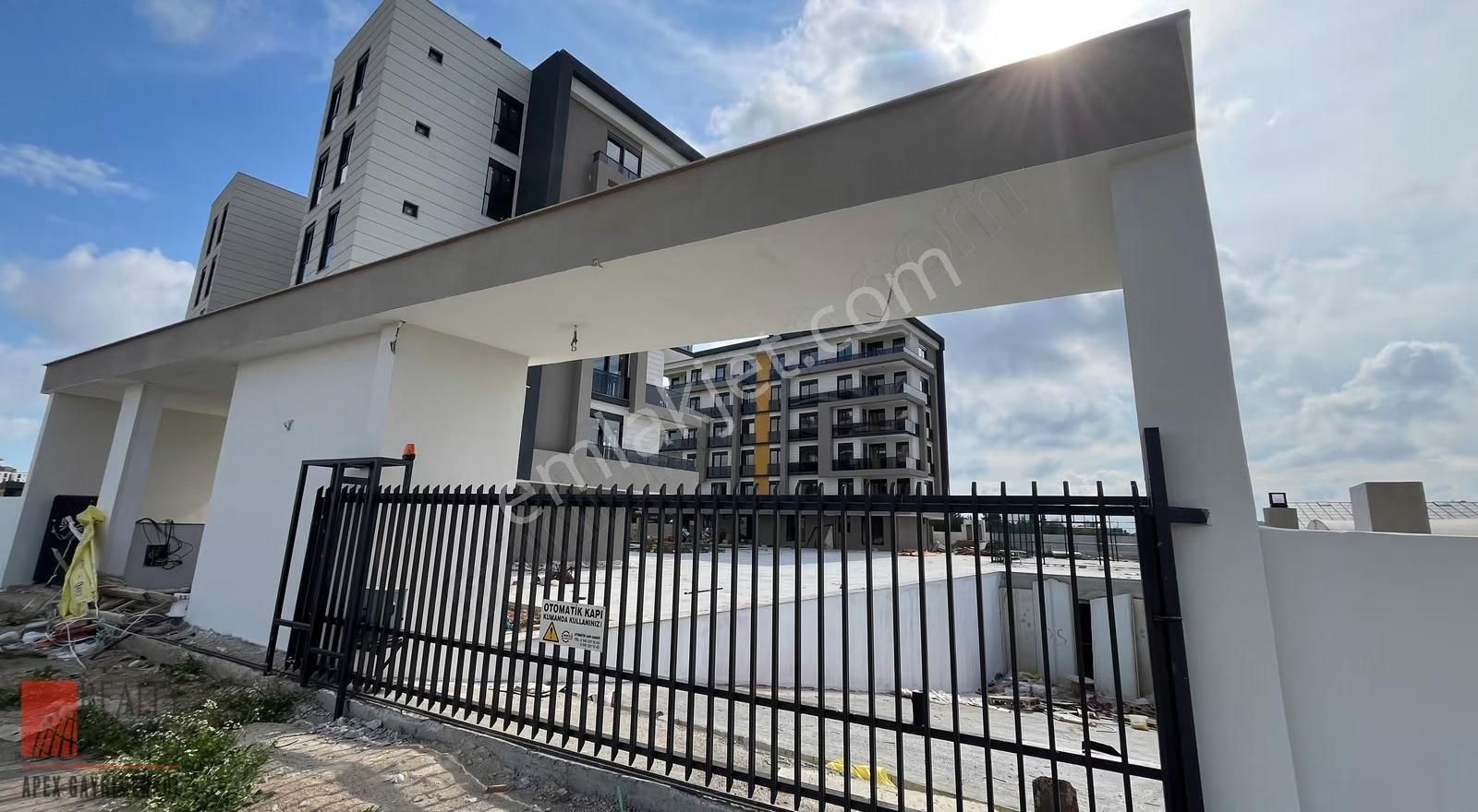 Göksu Riveria Rezidansda Katta 1+1 Fırsat İskanlı Daire - Görsel 9