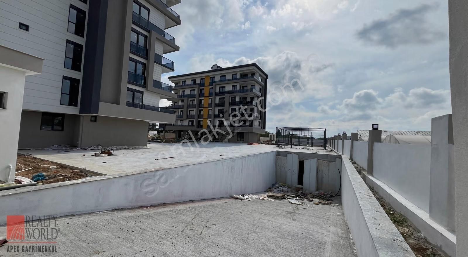 Göksu Riveria Rezidansda Katta 1+1 Fırsat İskanlı Daire - Görsel 14