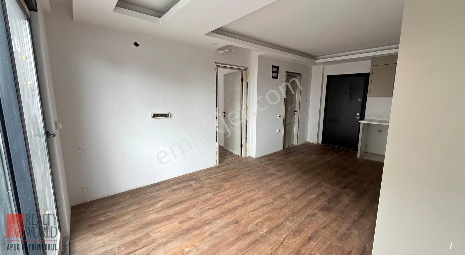 Göksu Riveria Rezidansda Katta 1+1 Fırsat İskanlı Daire - Görsel 16