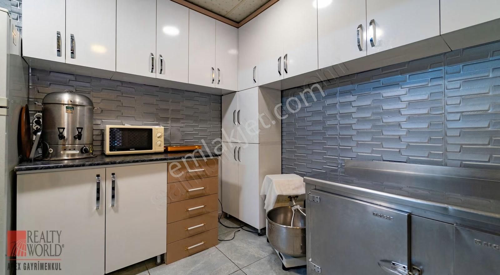 Konyaaltında Yüksek Cirolu Pizza&makarna Dükkanı Devren Satılık - Görsel 6