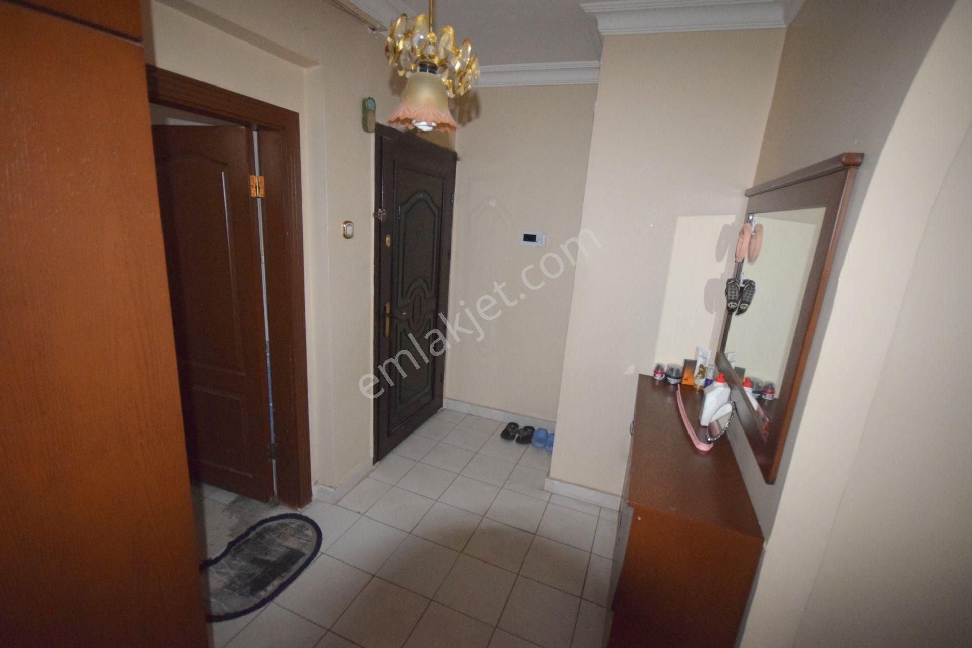 İlk-ev'den Mobilyalı Atayolu Sokakta Bankalarda Arakatta Ön Cephe - Görsel 19