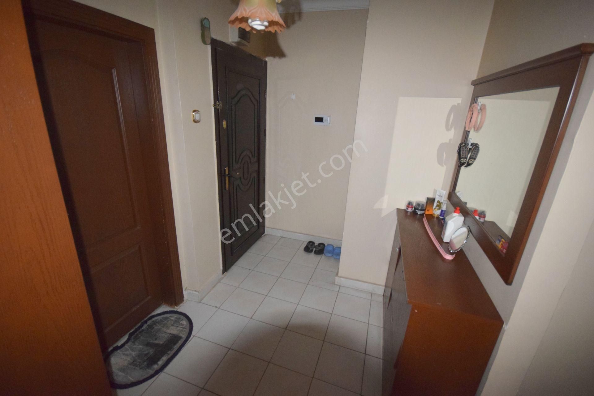 İlk-ev'den Mobilyalı Atayolu Sokakta Bankalarda Arakatta Ön Cephe - Görsel 12