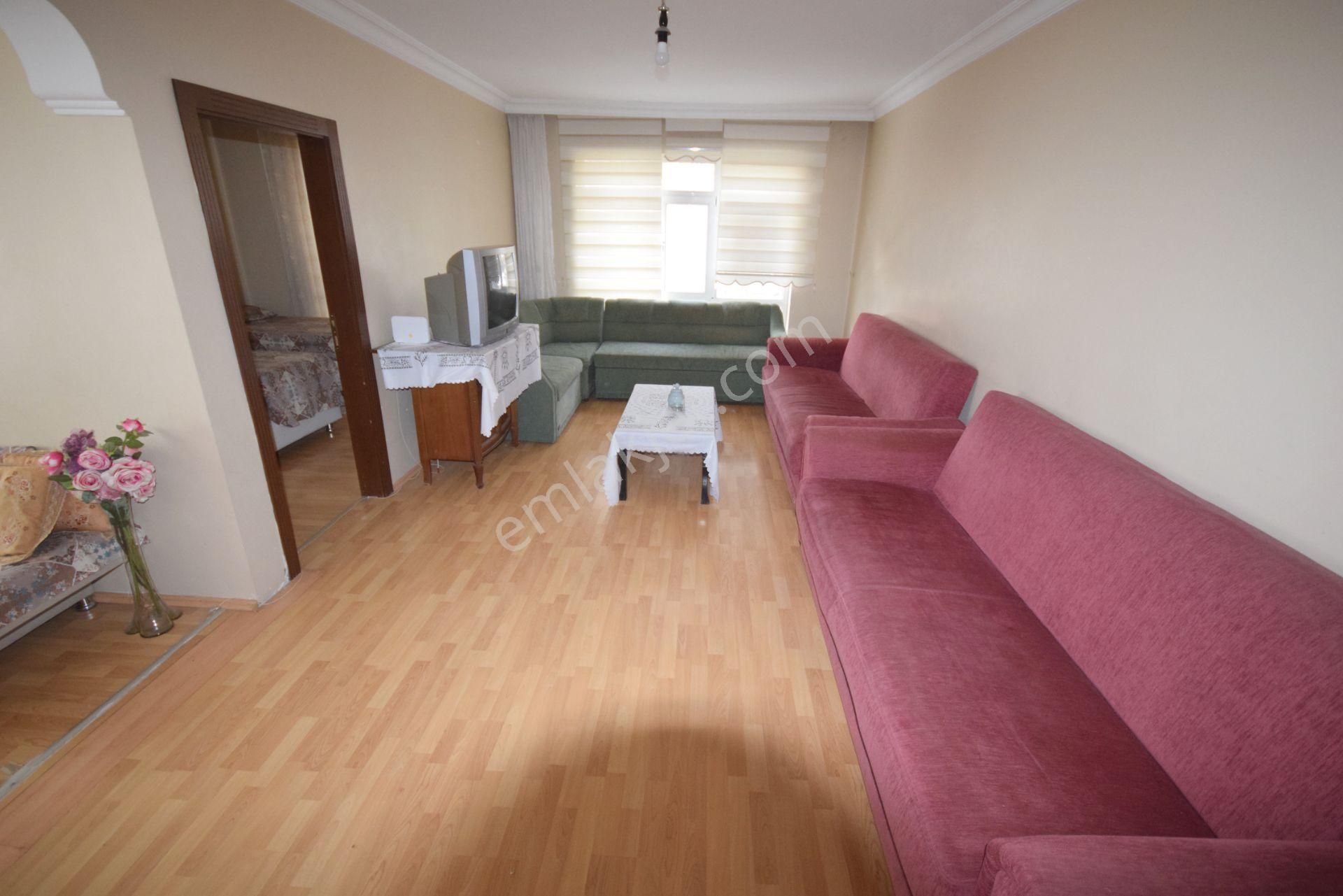 İlk-ev'den Mobilyalı Atayolu Sokakta Bankalarda Arakatta Ön Cephe - Görsel 2