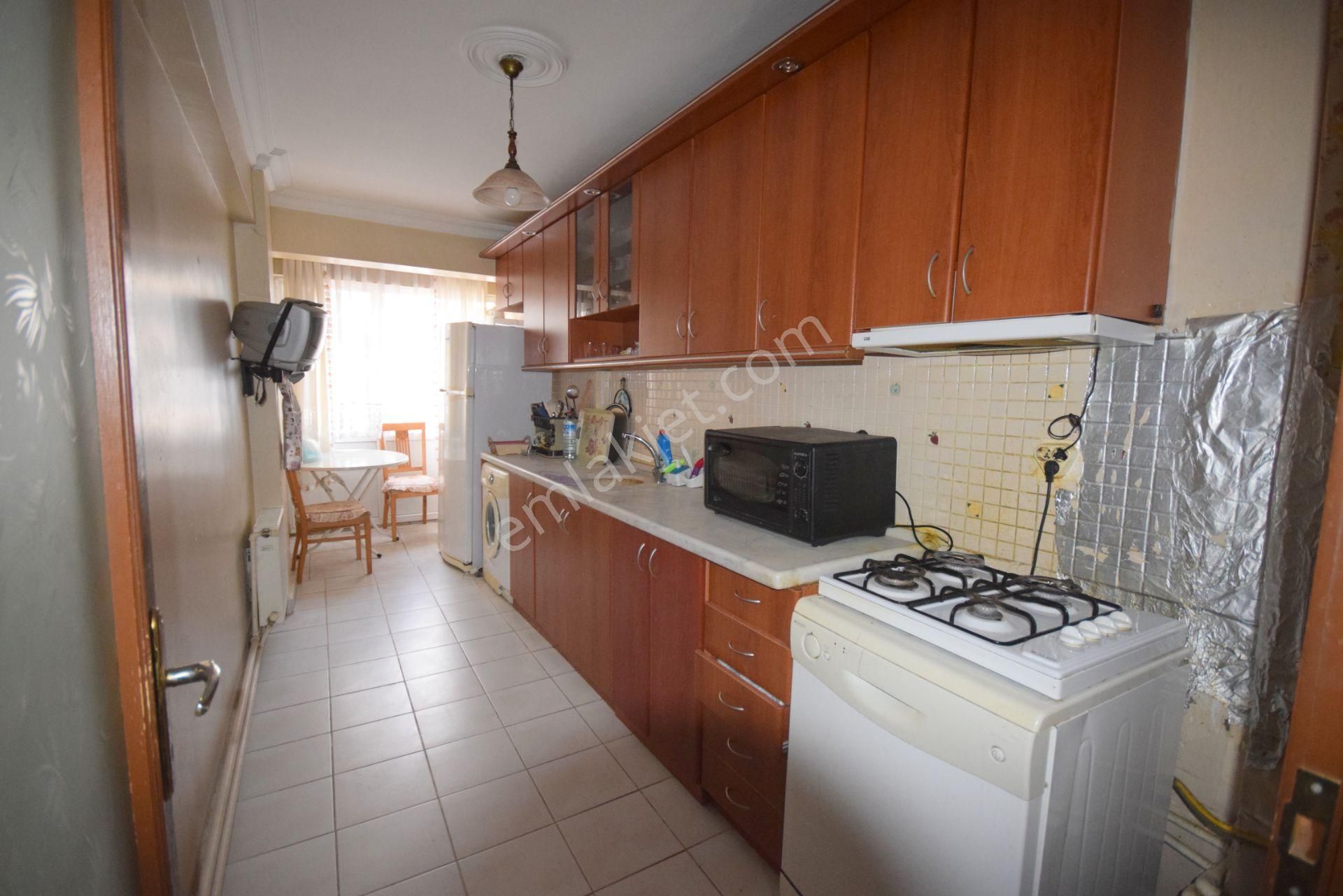 İlk-ev'den Mobilyalı Atayolu Sokakta Bankalarda Arakatta Ön Cephe - Görsel 5