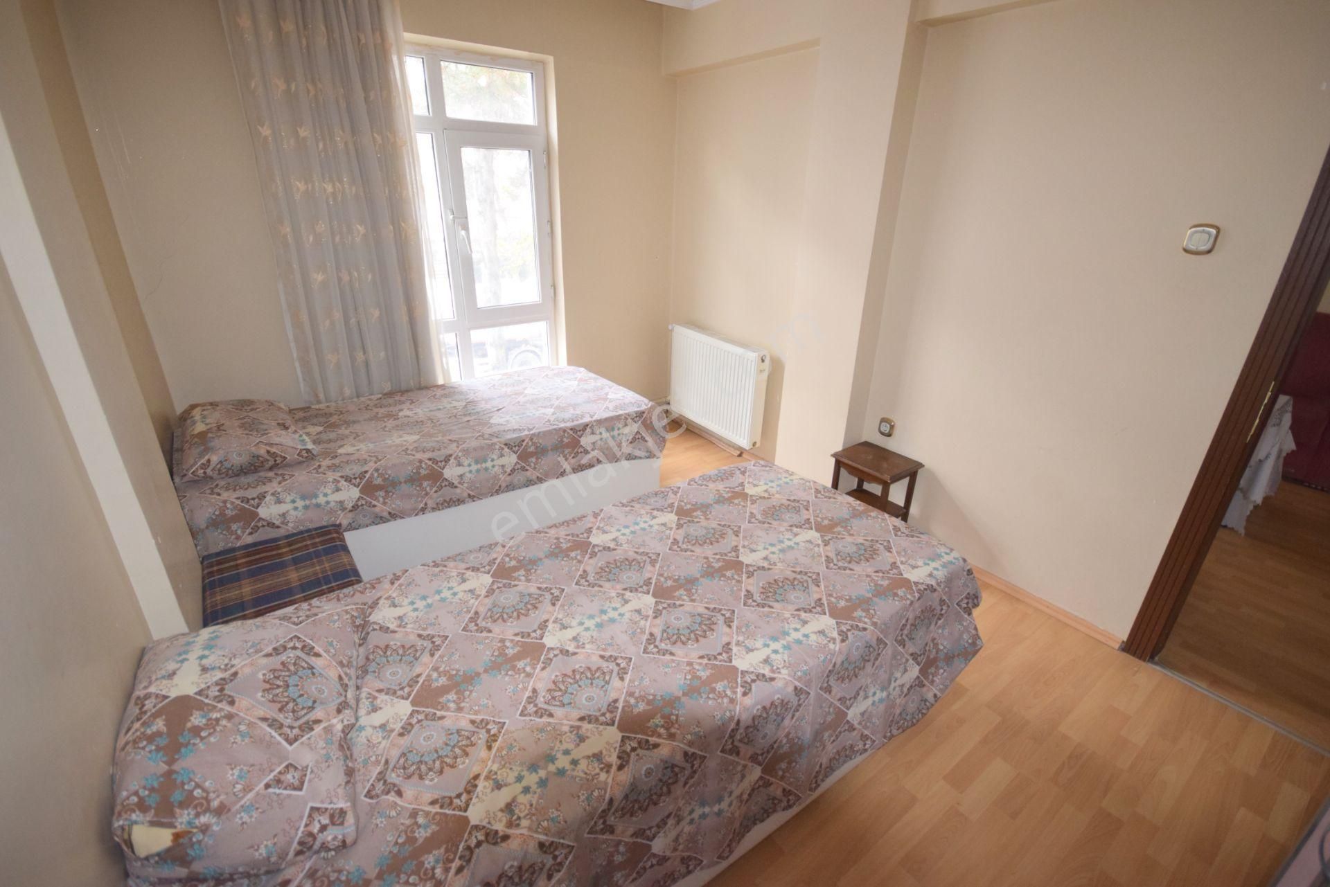 İlk-ev'den Mobilyalı Atayolu Sokakta Bankalarda Arakatta Ön Cephe - Görsel 9