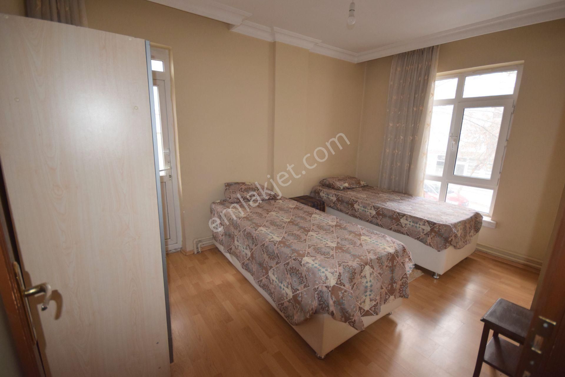 İlk-ev'den Mobilyalı Atayolu Sokakta Bankalarda Arakatta Ön Cephe - Görsel 8