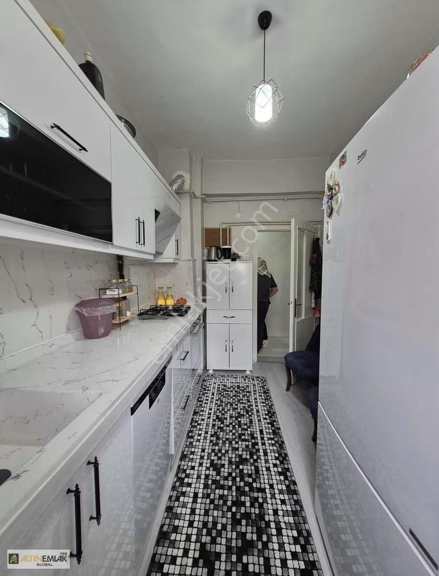 Mithatpaşa Mah. Cadde Üzeri İçi Yapılı 2+1 Satılık Daire - Görsel 8