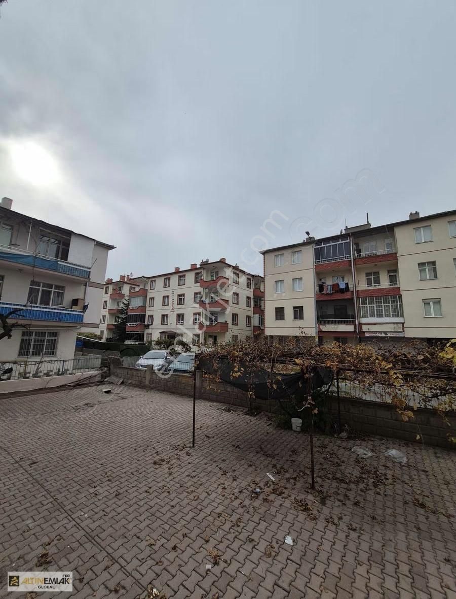 Mithatpaşa Mah. Cadde Üzeri İçi Yapılı 2+1 Satılık Daire - Görsel 11