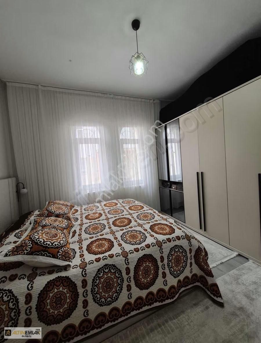 Mithatpaşa Mah. Cadde Üzeri İçi Yapılı 2+1 Satılık Daire - Görsel 7