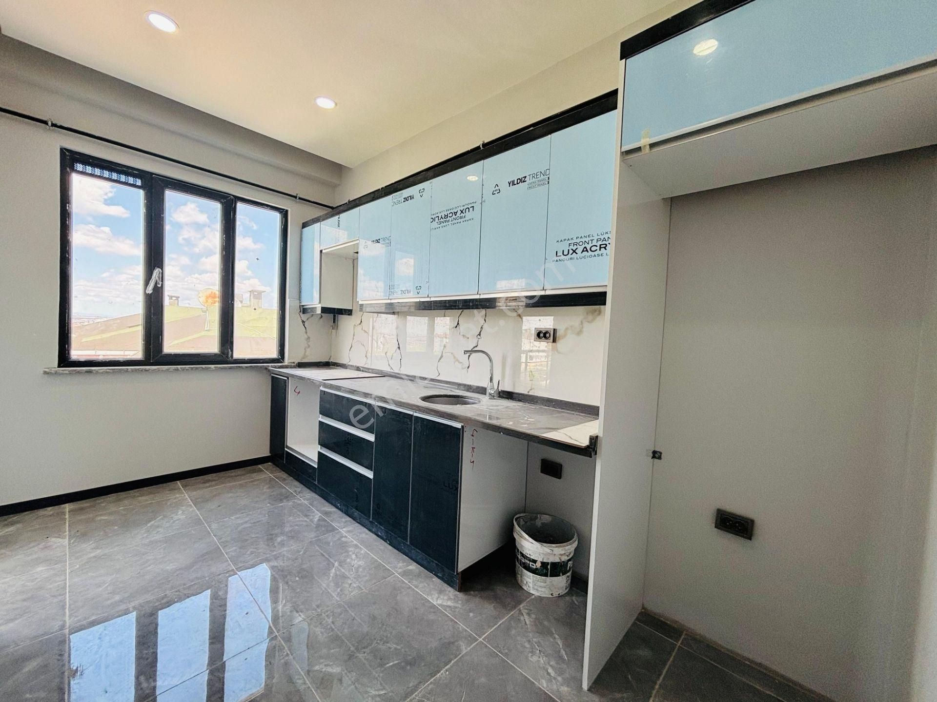 Güven'den Çerkezköyde İskanlı Ebv. Banyolu Sıfır 2+1 Daire - Görsel 7