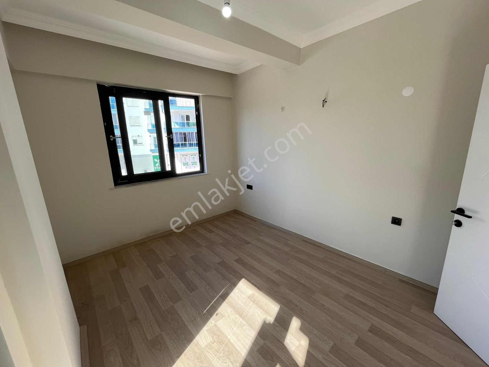 Kökce'den Kumluca Merkez De Satılık Lüks 1+1 Daire - Görsel 4