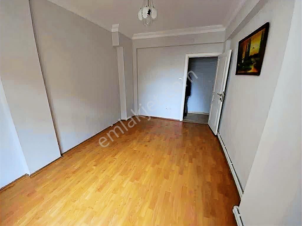 Avcılar Mimarsinan Cad. 3+1 110 M2 3. Kat - Görsel 11