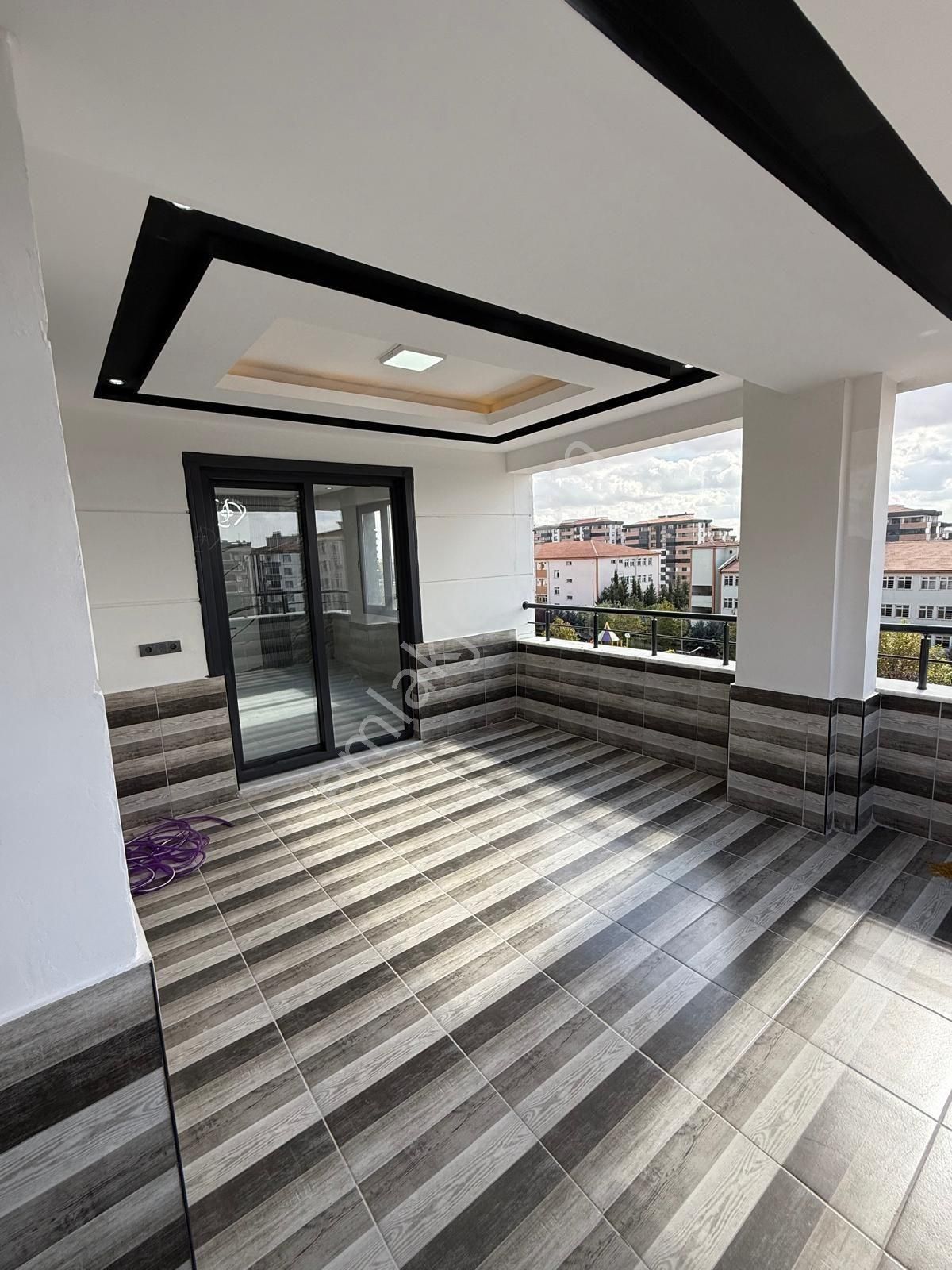 Bilge Emlaktan Abdülhamithanda Satlık 3.5+1 Daire - Görsel 18