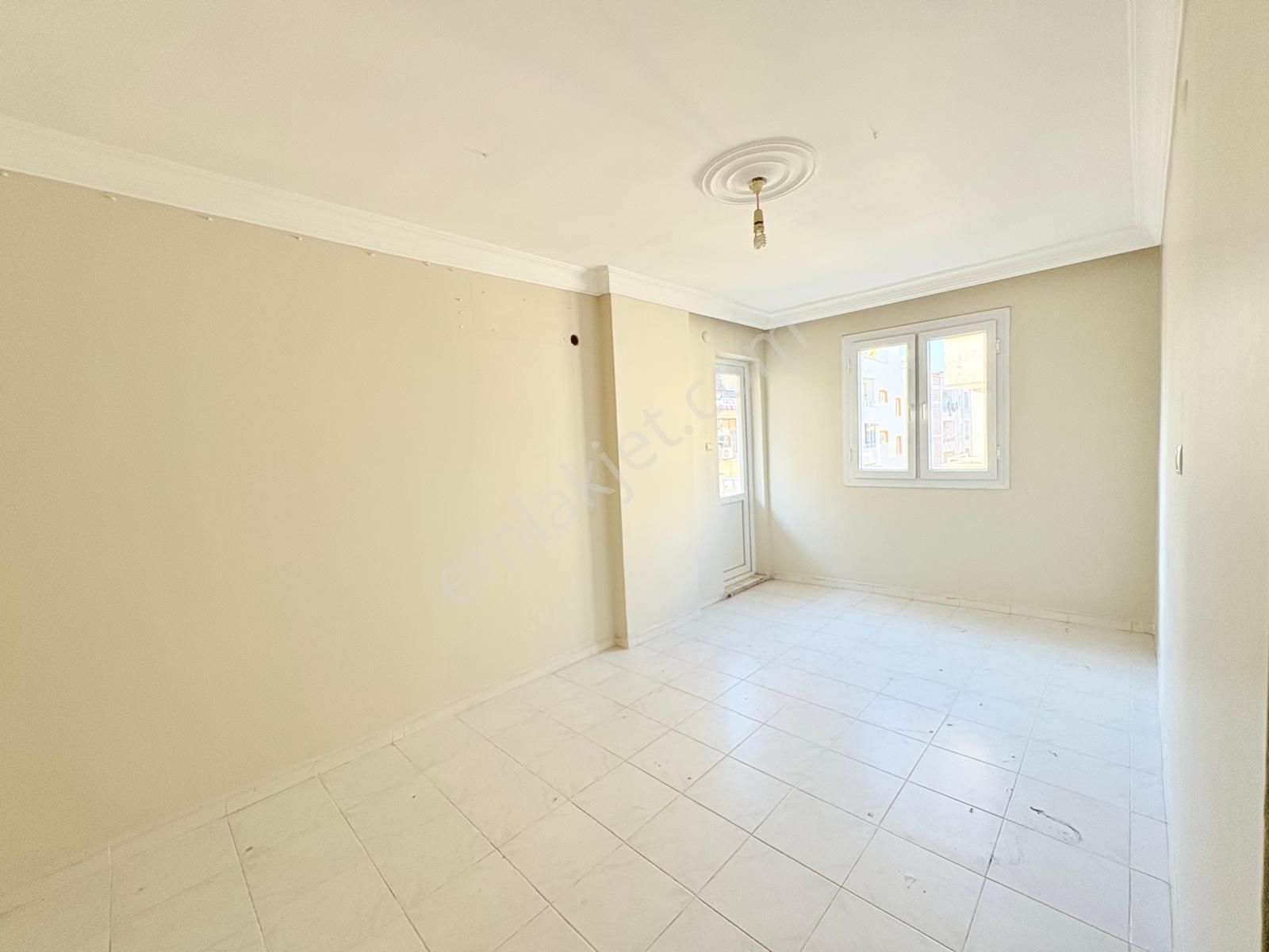 Prestij'den Bahçelievler'de Geniş Oturumlu Tertemiz 3+1 Daire - Görsel 7