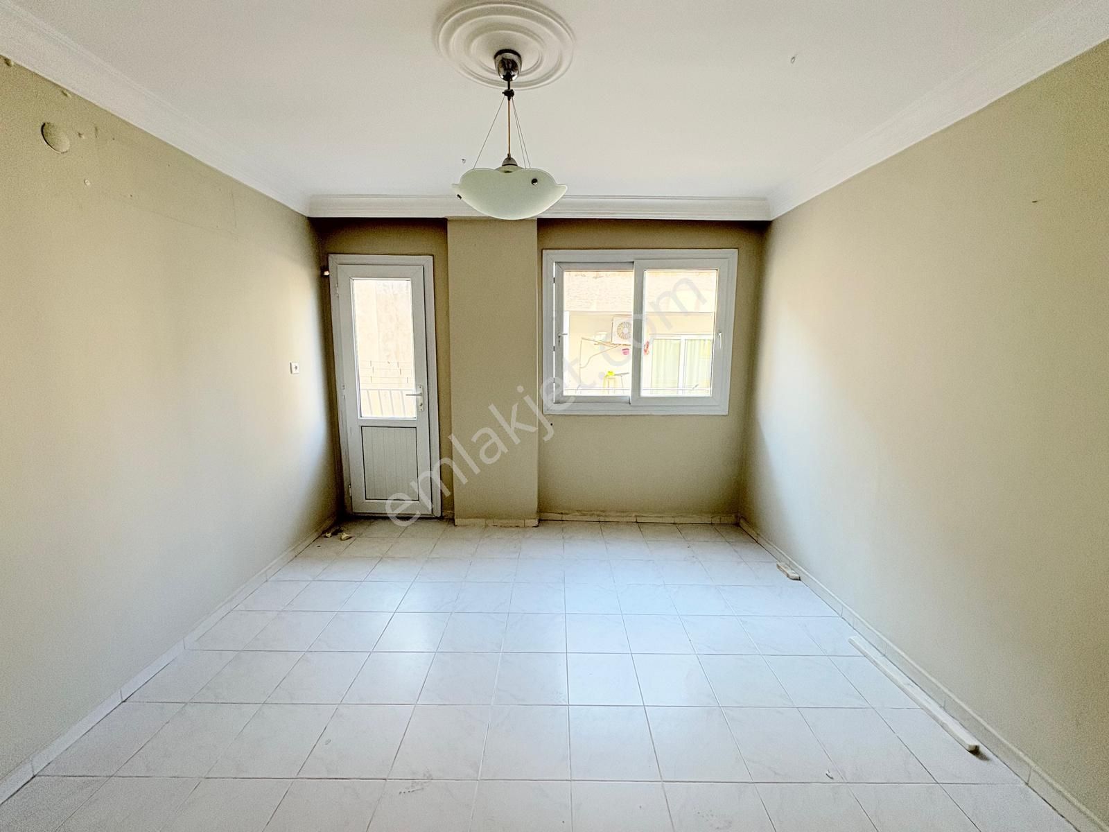 Prestij'den Bahçelievler'de Geniş Oturumlu Tertemiz 3+1 Daire - Görsel 13