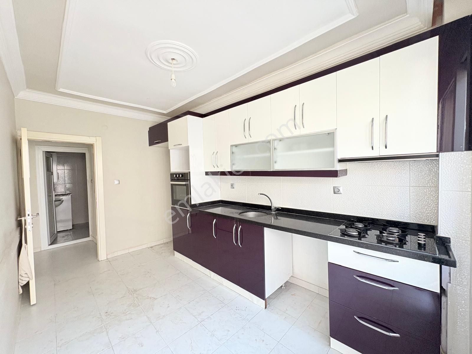 Prestij'den Bahçelievler'de Geniş Oturumlu Tertemiz 3+1 Daire - Görsel 6