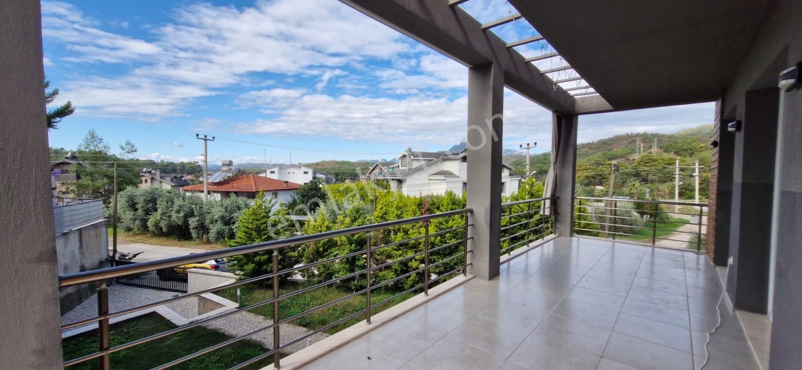 Goldhouse Dan Satılık Sahile Yakın Konumda Müstakil Villa 3+2 - Görsel 16