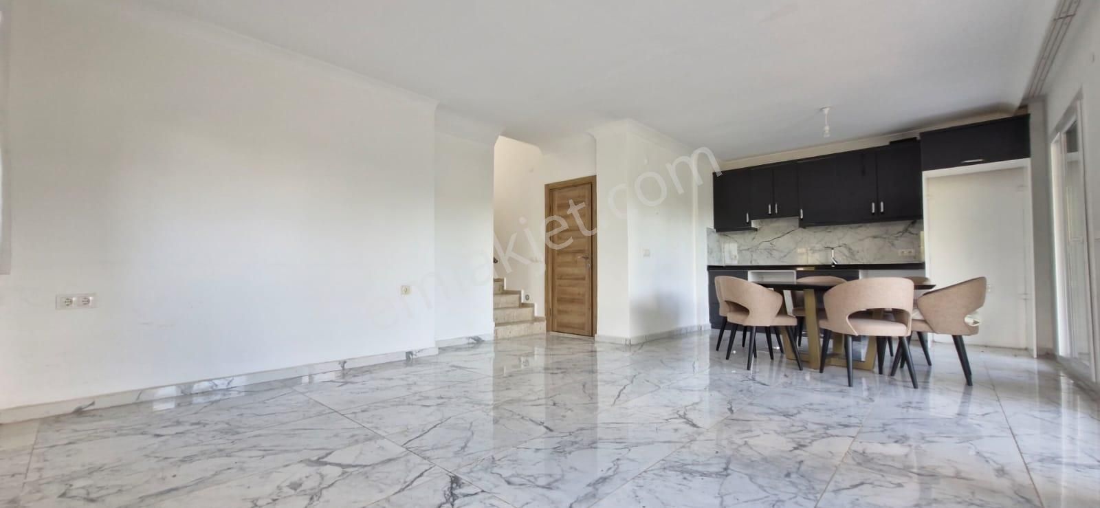 Goldhouse Dan Satılık Sahile Yakın Konumda Müstakil Villa 3+2 - Görsel 8