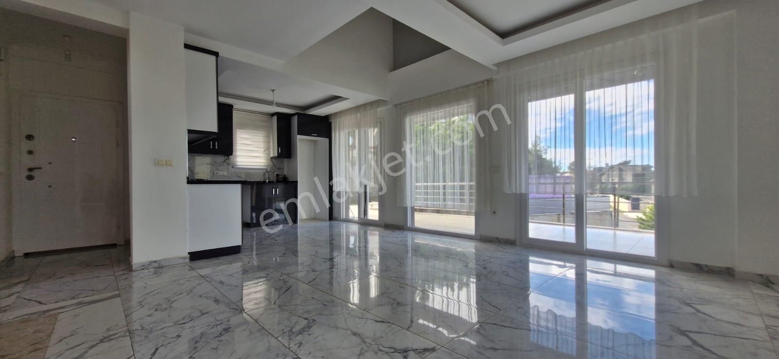 Goldhouse Dan Satılık Sahile Yakın Konumda Müstakil Villa 3+2 - Görsel 12