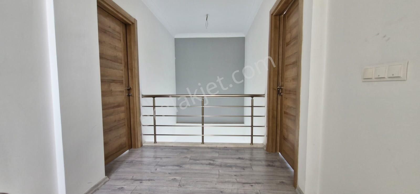 Goldhouse Dan Satılık Sahile Yakın Konumda Müstakil Villa 3+2 - Görsel 19