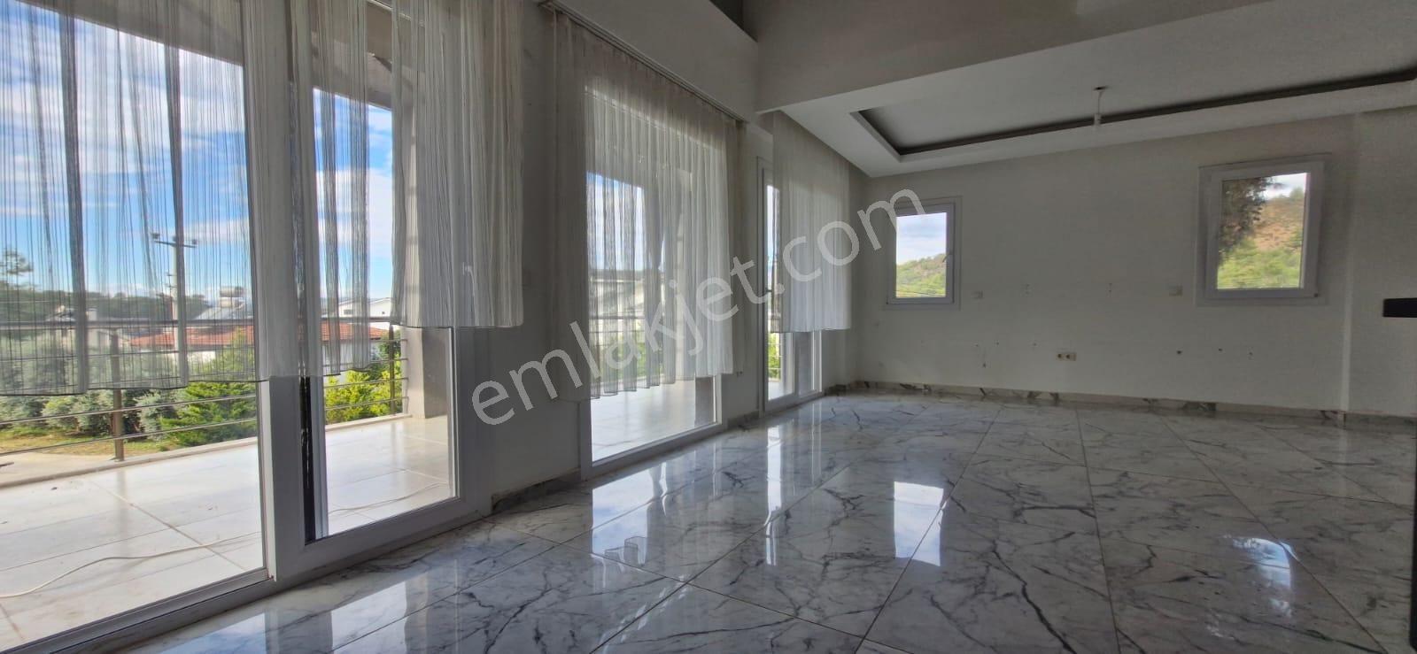 Goldhouse Dan Satılık Sahile Yakın Konumda Müstakil Villa 3+2 - Görsel 14