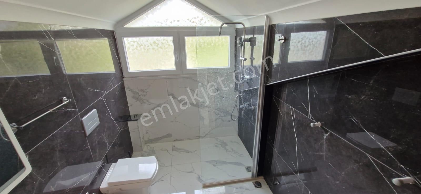 Goldhouse Dan Satılık Sahile Yakın Konumda Müstakil Villa 3+2 - Görsel 31