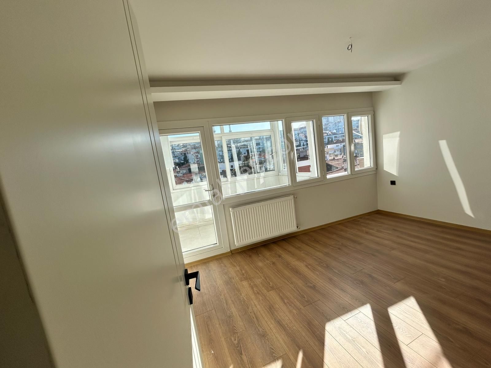 İnönü Cadde Üstünde 3+1 Full Bakımlı Ferah Doğalgazlı - Görsel 13