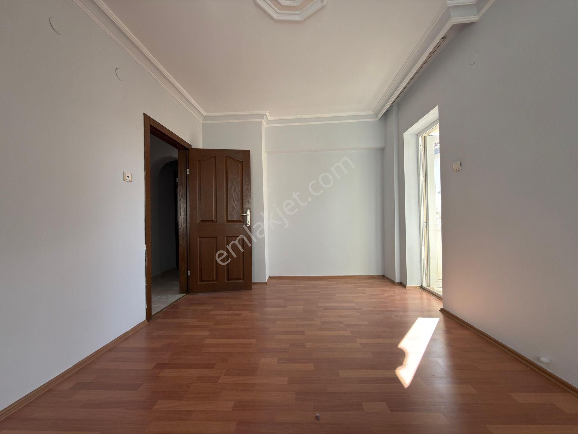 Kalecik Emlak'tan Fatih Mah.çarşı İçinde 3.kat 3+1 Yapılı Daire - Görsel 10