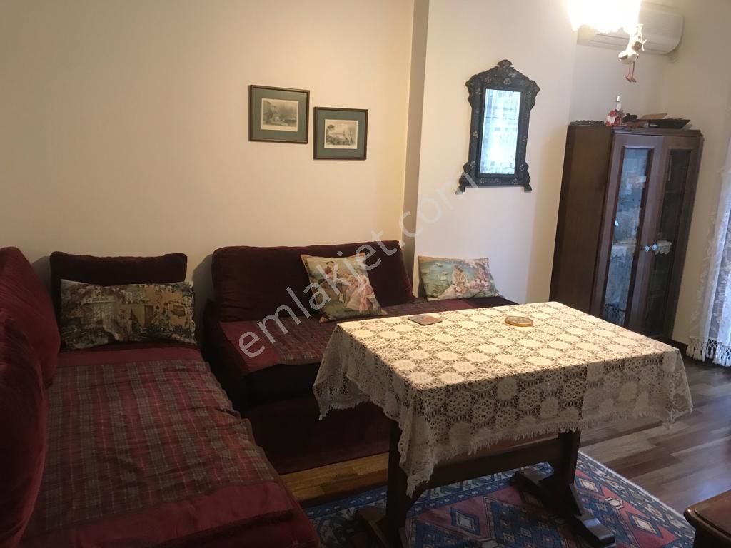 Aracı Emlak'tan Bağlarbaşında 2+1satılık Daire - Görsel 5