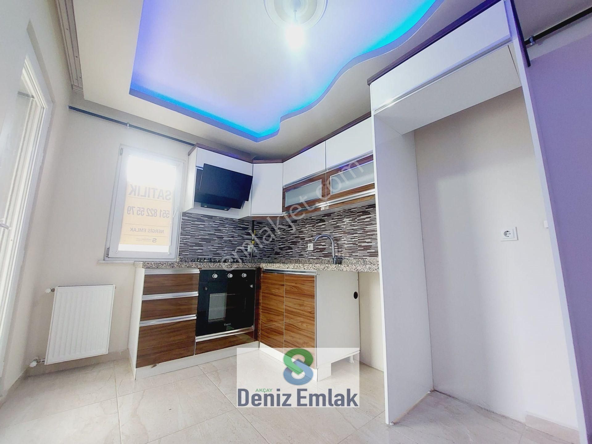 Denizden Akçayda Ön Cephe Asansörlü Ebeveynli Satılık 2+1 Daire. - Görsel 8