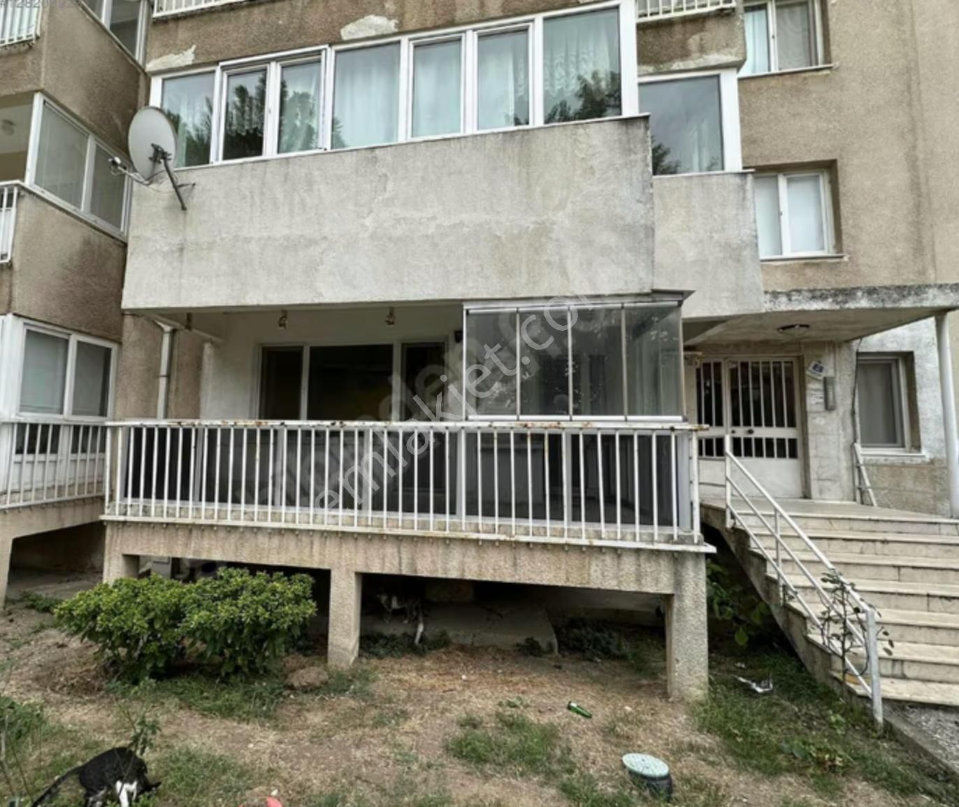 Çiftlikköy Sahilde Deniz Manzaralı Satılık Daire - Görsel 3