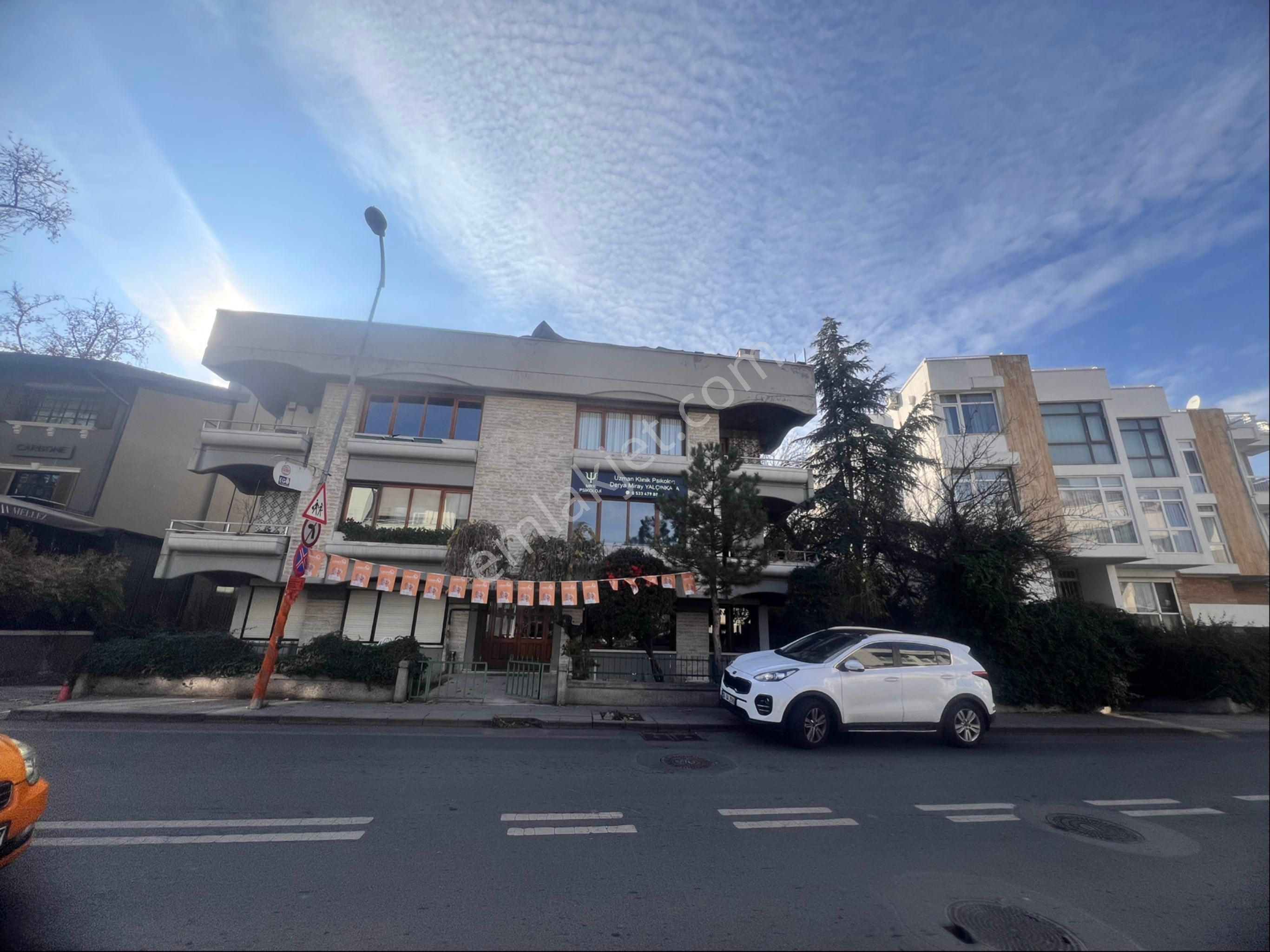 Filistin Cad. 3+1 Kapalı Otoparklı ,katta,ön - Görsel 2