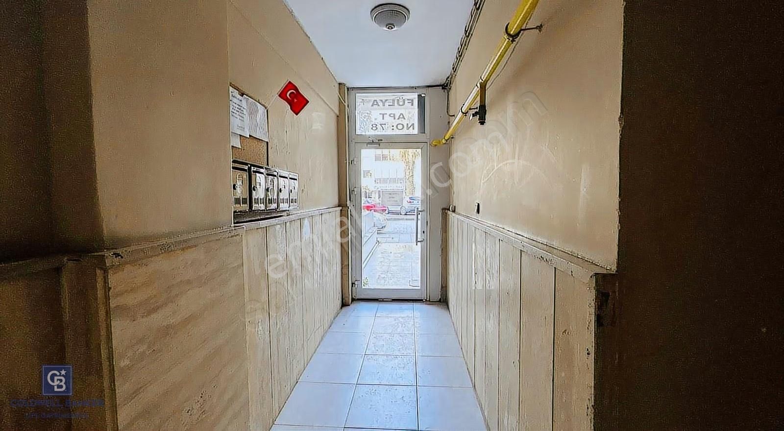 Bostanlı Şehitler Bulvarı’nda Kiralık 3+1 Asansörlü Boyalı Daire - Görsel 7