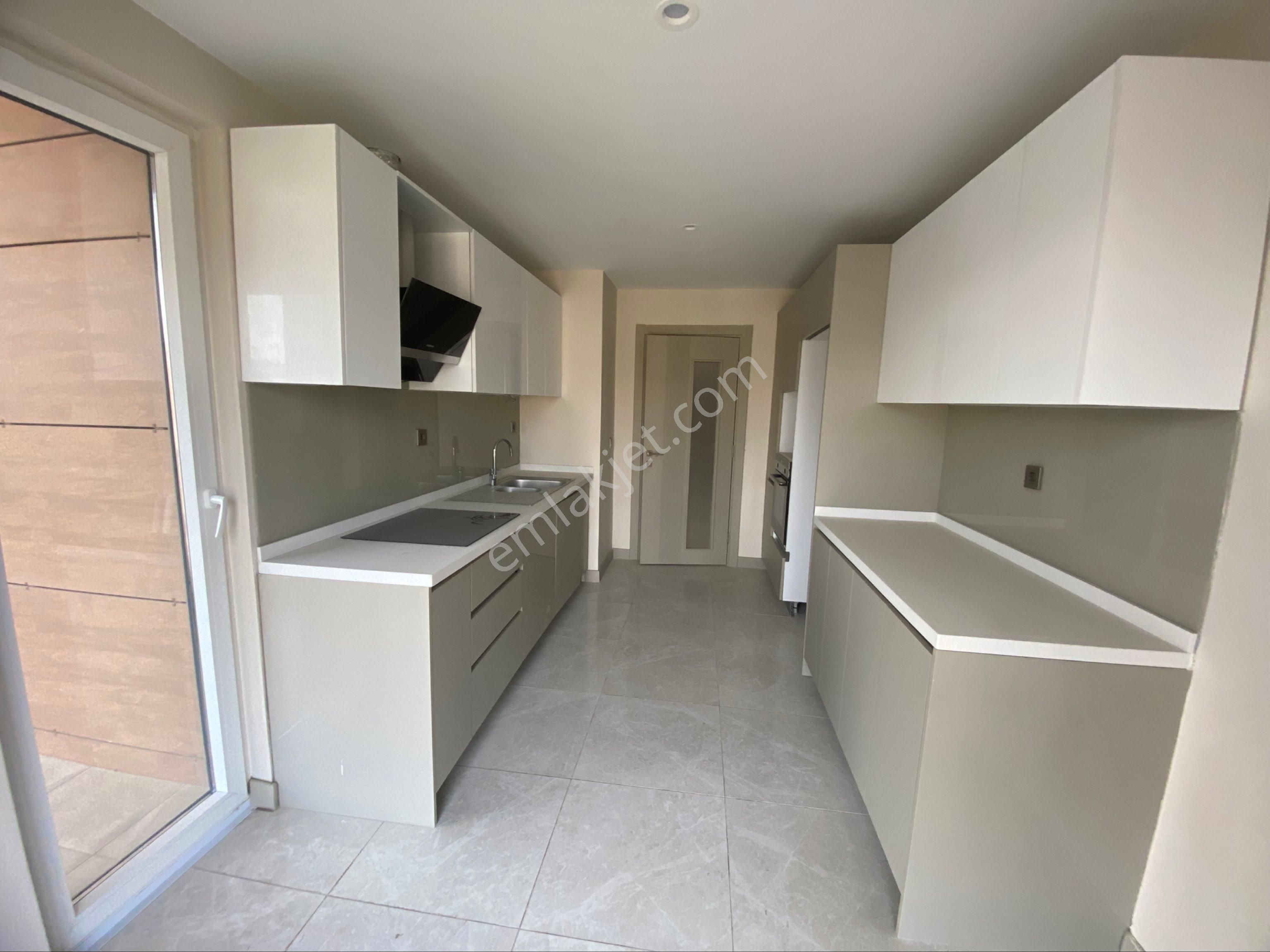 Başakşehir Kayaşehir Kısa Katlı Satılık Sıfır İskanlı 3+1 Geniş Daire Lüks Sitede - Görsel 12