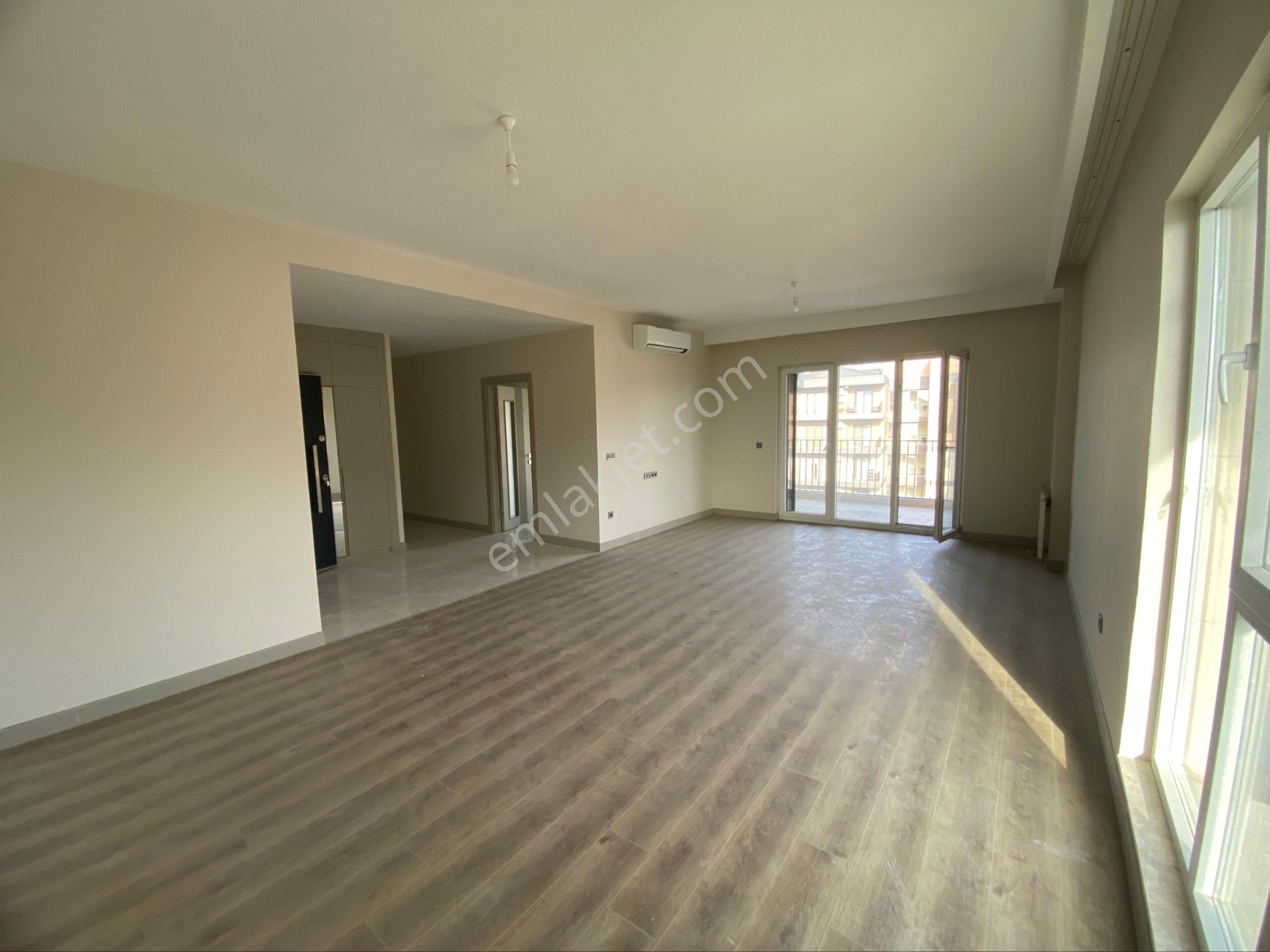 Başakşehir Kayaşehir Kısa Katlı Satılık Sıfır İskanlı 3+1 Geniş Daire Lüks Sitede - Görsel 6