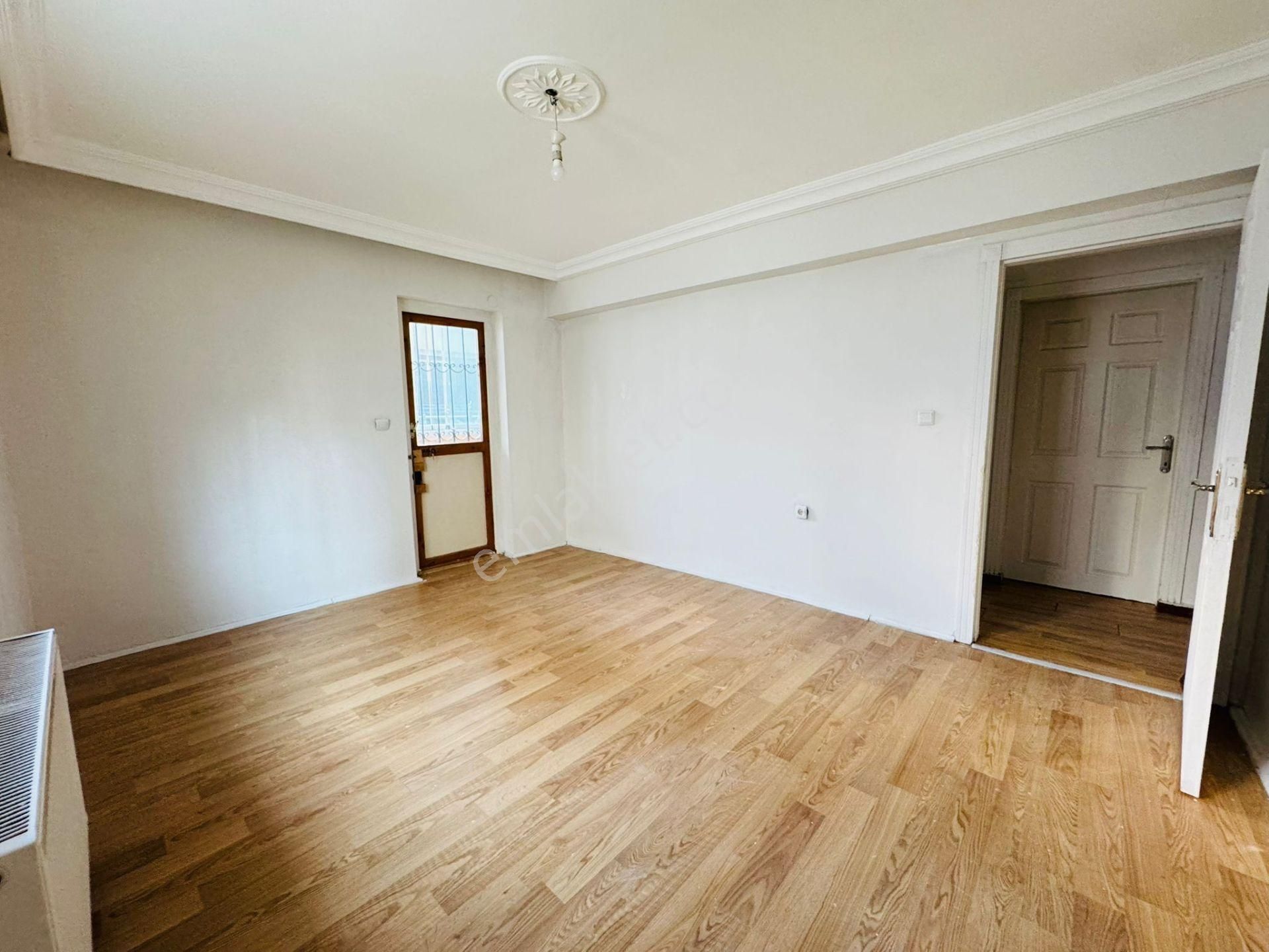 Beşikkaya Mahallesinde Merkezi Konumda 3+1 Kiralık Yüksek Giriş !! - Görsel 7